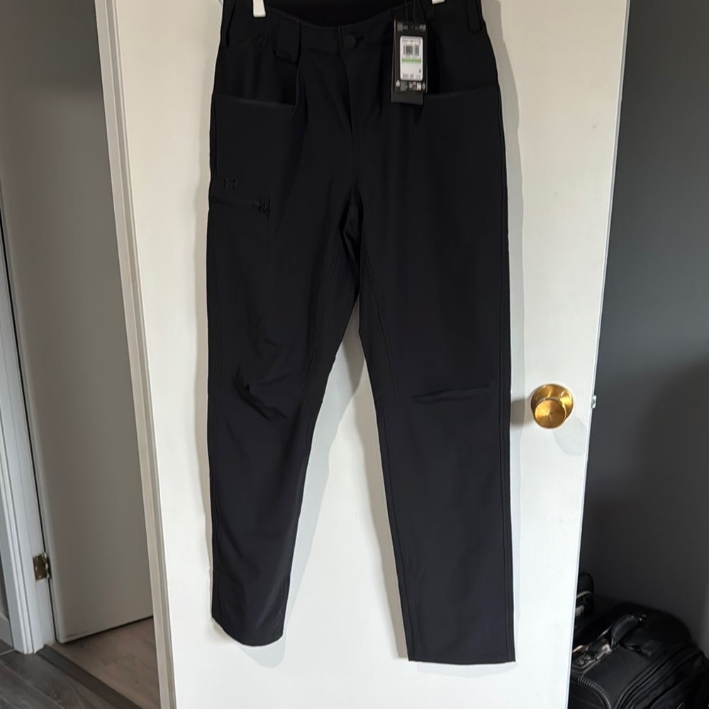 Under Armour Black Straight Leg Water Repellent lightweight tactical Pants